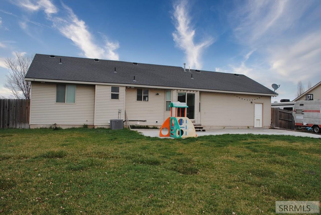 3600 Hyrum Drive Idaho Falls, ID 83401 - Photo 11 of 45