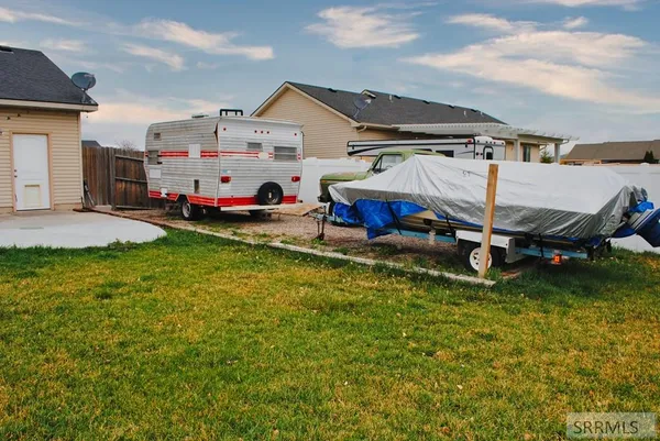 $419,999 | 3600 Hyrum Drive, Idaho Falls, ID 83401