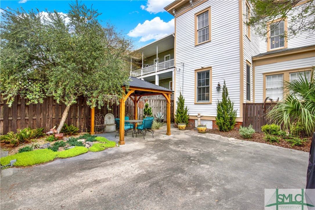 201 West Gwinnett Street Savannah, GA 31401 - Photo 25 of 44