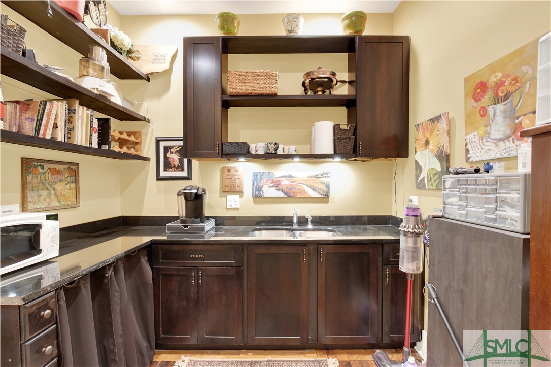 201 West Gwinnett Street Savannah, GA 31401 - Photo 30 of 44