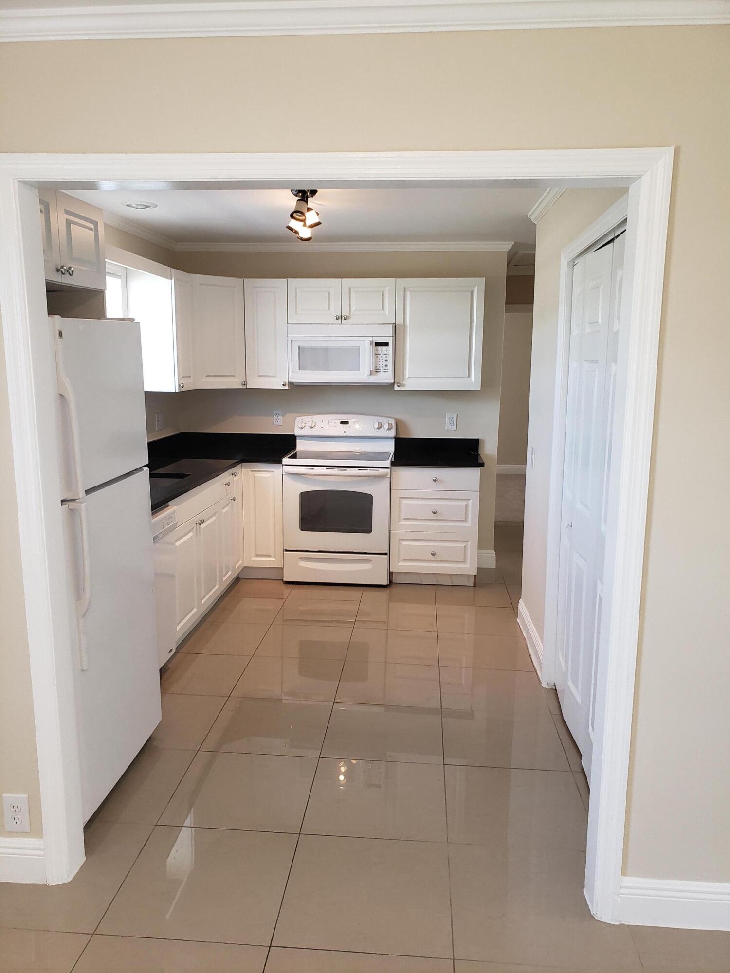 1501 West 19th Street Riviera Beach, FL 33404 - Photo 16 of 36 20220512_151803