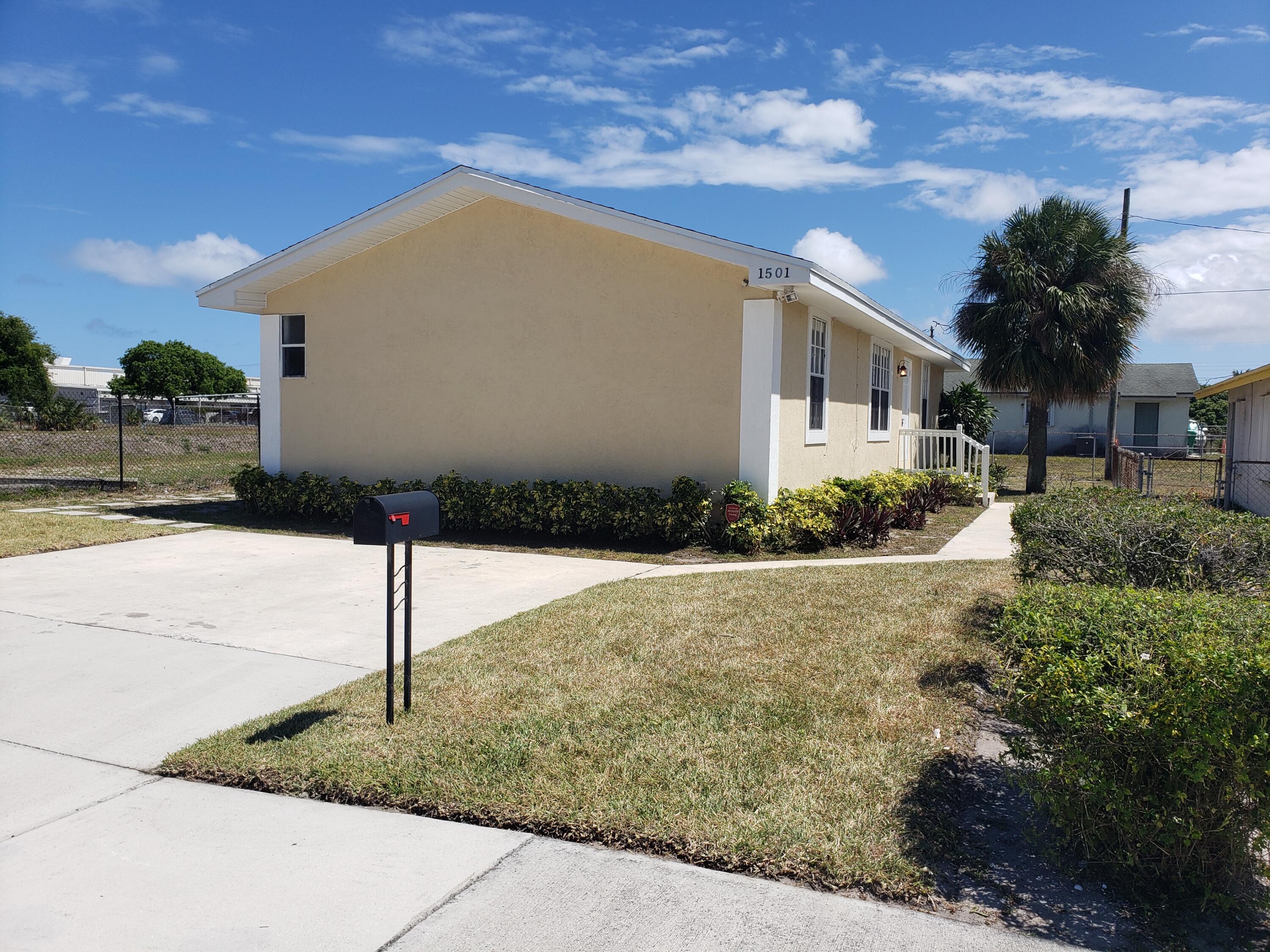 1501 West 19th Street Riviera Beach, FL 33404 - Photo 2 of 36 20220512_150706