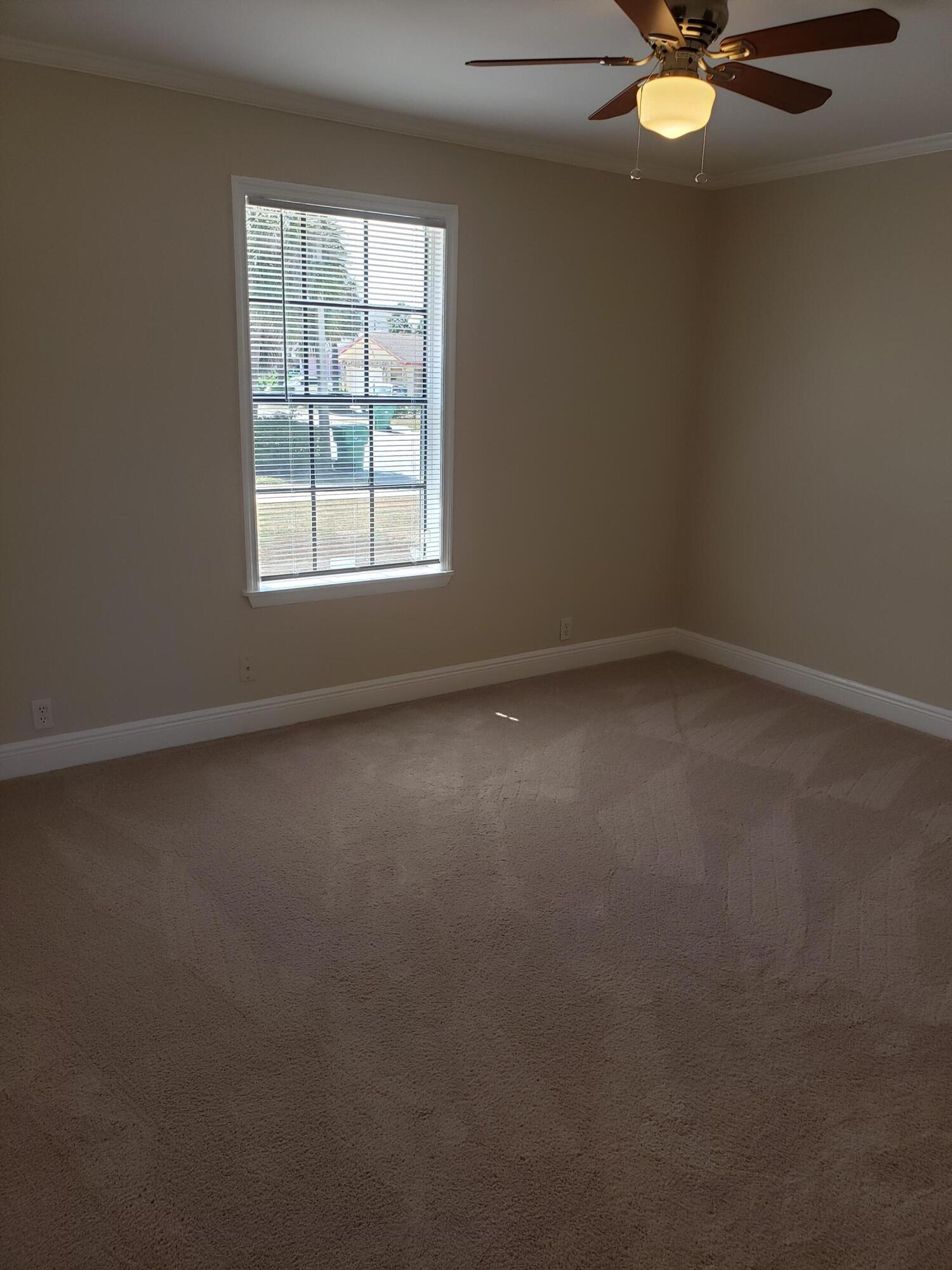 1501 West 19th Street Riviera Beach, FL 33404 - Photo 21 of 36 20220512_152053