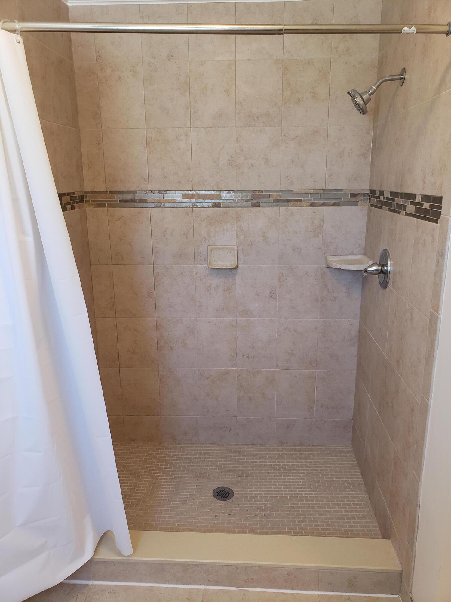 1501 West 19th Street Riviera Beach, FL 33404 - Photo 26 of 36 20220512_152207