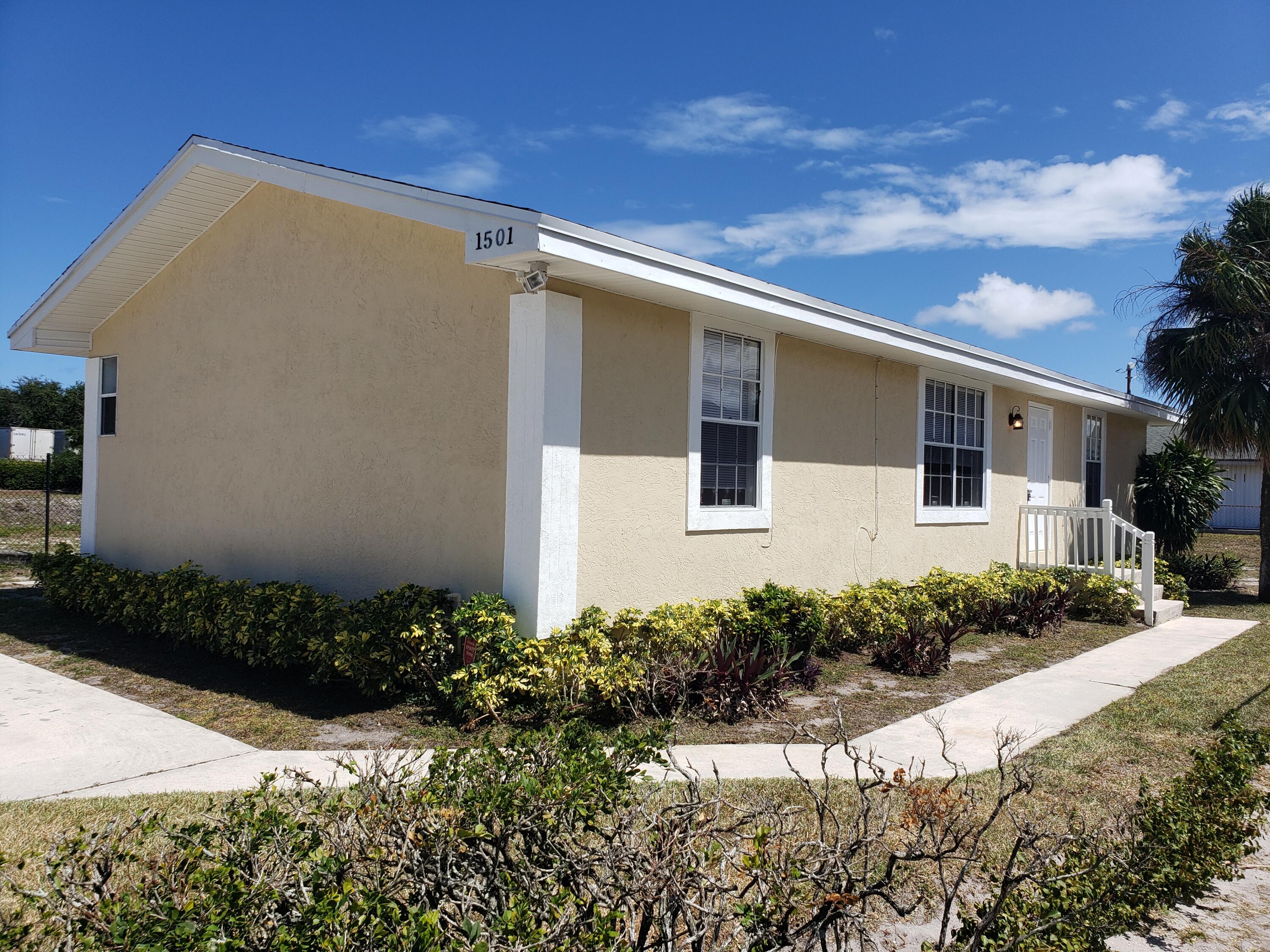 1501 West 19th Street Riviera Beach, FL 33404 - Photo 6 of 36 20220512_150853