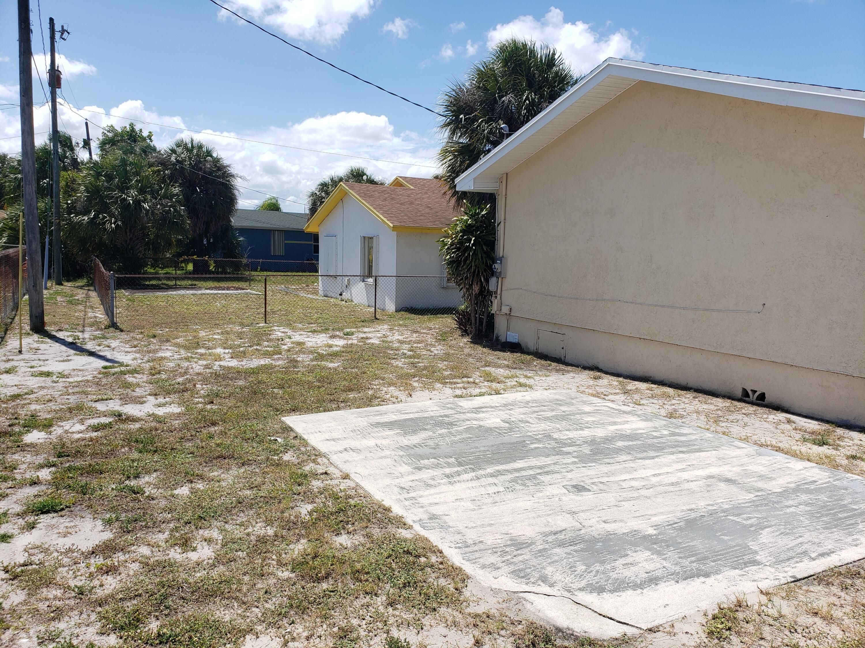1501 West 19th Street Riviera Beach, FL 33404 - Photo 10 of 36 20220512_151015