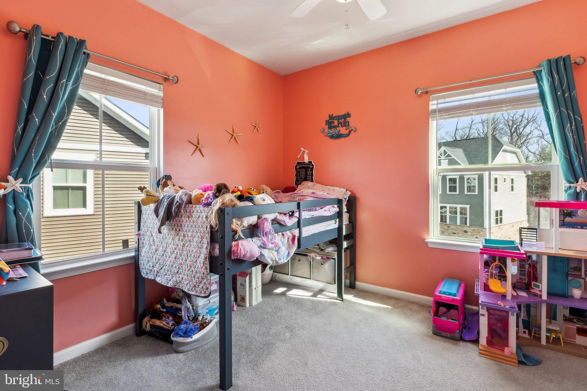 3012 Shaws Road Edgemere, MD 21219 - Photo 23 of 57 a dining area with furniture and a window