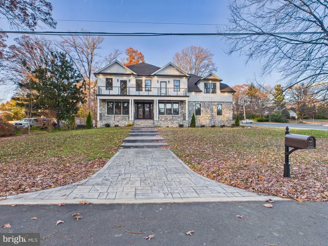 front view of house with a yard