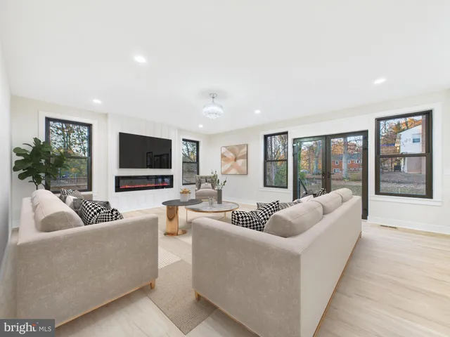 $2,195,995 | 9900 Barbara Ann Lane, Fairfax, VA 22032