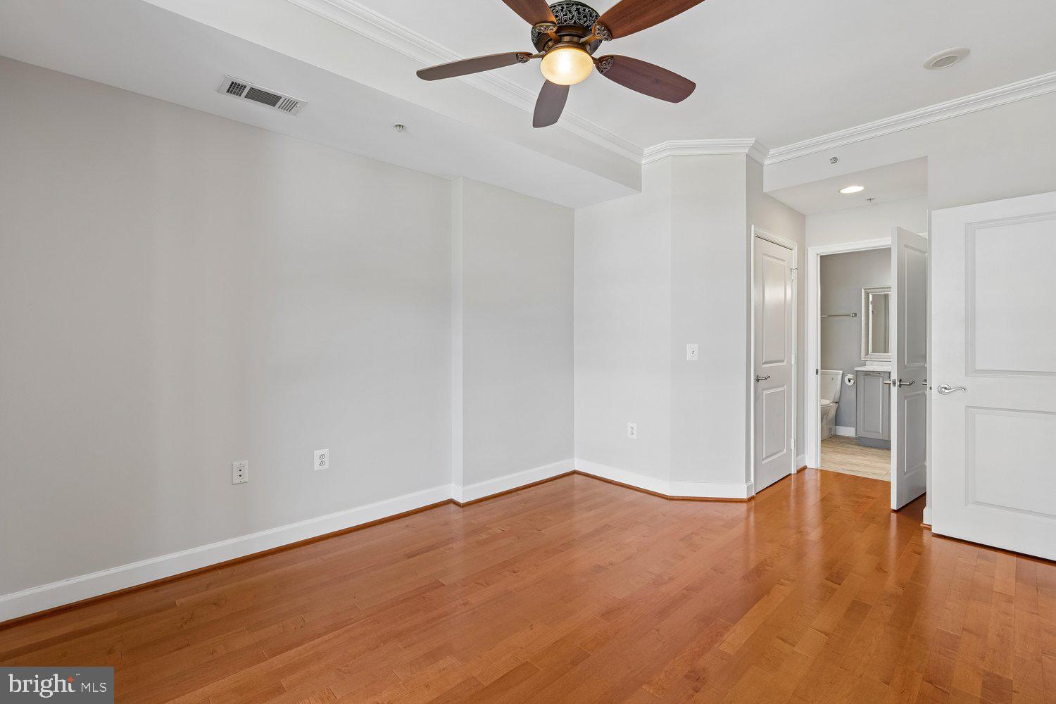 3650 South Glebe Road, Unit 445 Arlington, VA 22202 - Photo 23 of 53 Bedroom with walk-in closet