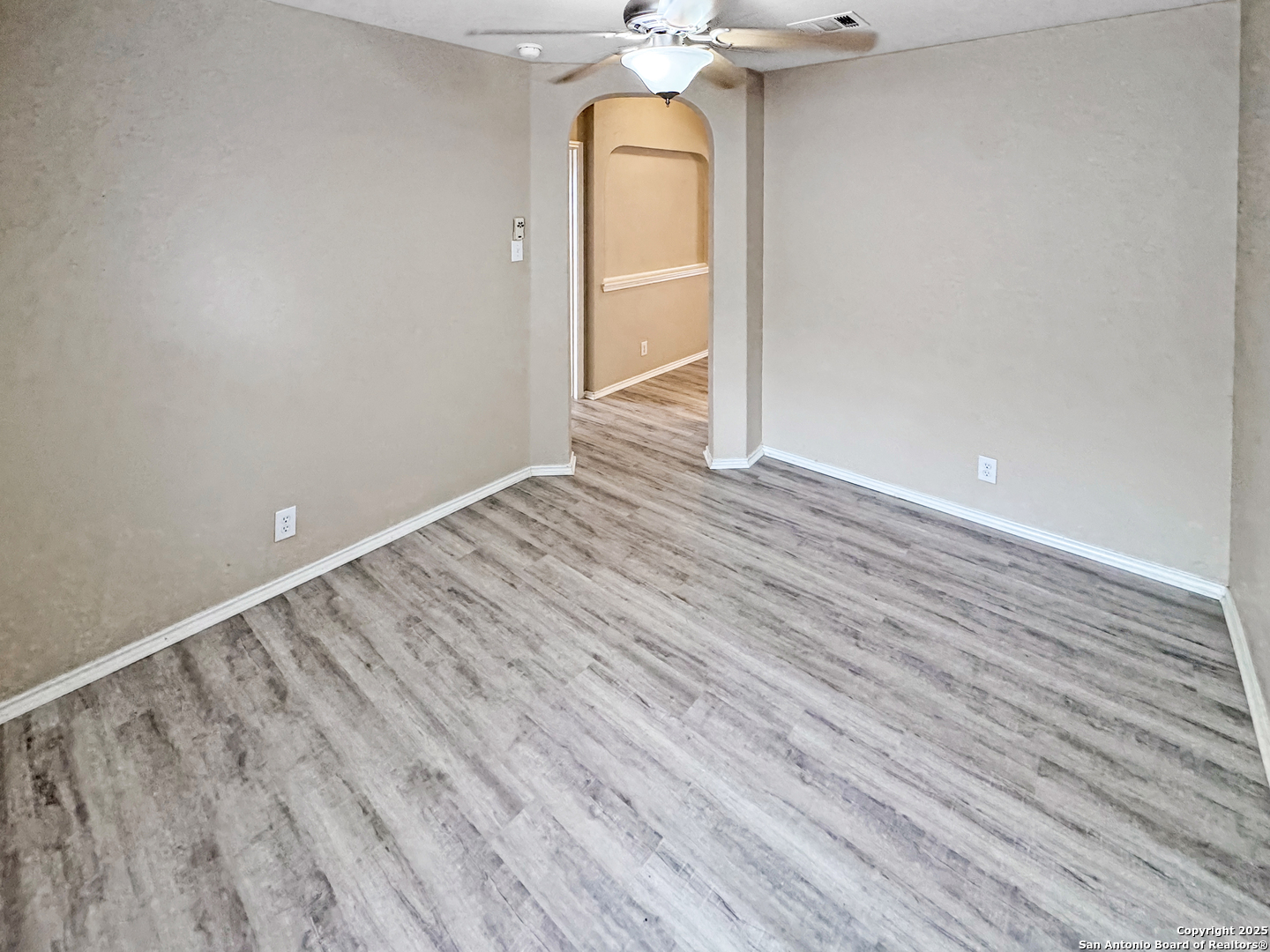 312 Hummingbird Drive New Braunfels, TX 78130 - Photo 6 of 20 wooden floor in a room