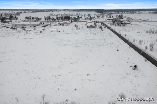 $580,000 | 3615 South State Road, Ionia, MI 48846