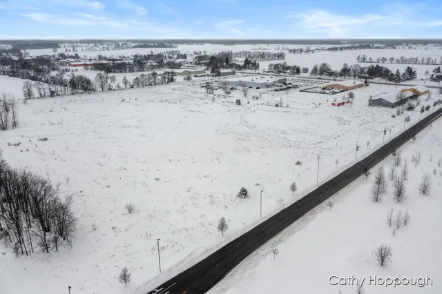 $580,000 | 3615 South State Road, Ionia, MI 48846