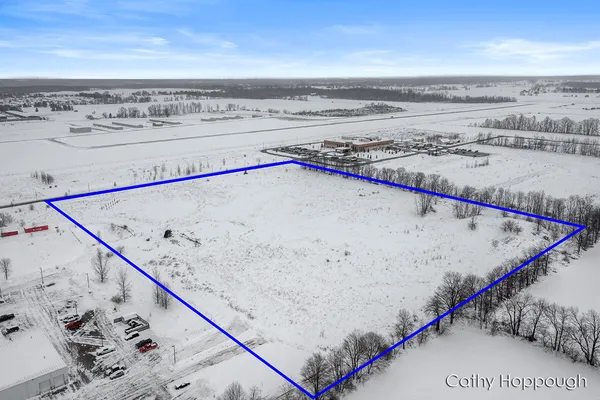 $580,000 | 3615 South State Road, Ionia, MI 48846