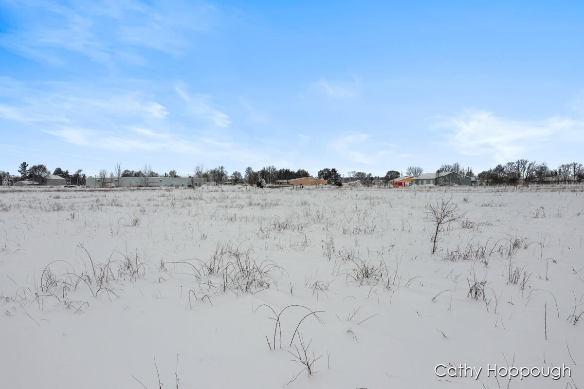 3615 South State Road Ionia, MI 48846 - Photo 9 of 25 IMG_1005