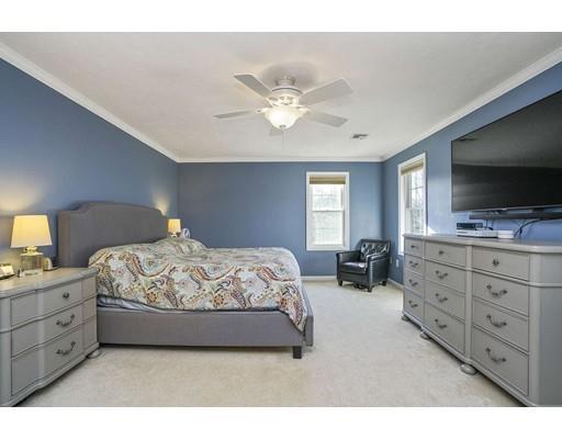 31 Huckleberry Road Hopkinton, MA 01748 - Photo 12 of 23 Gallery Image 12