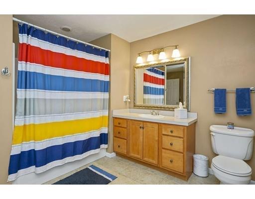 31 Huckleberry Road Hopkinton, MA 01748 - Photo 16 of 23 Gallery Image 16
