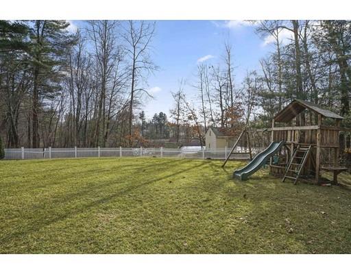31 Huckleberry Road Hopkinton, MA 01748 - Photo 19 of 23 Gallery Image 19