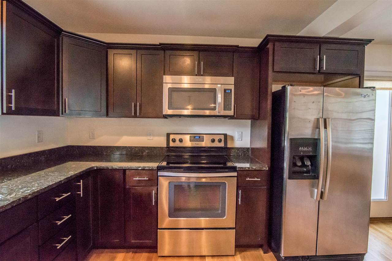444 Mast Road Goffstown, NH 03045 - Photo 4 of 22 Gallery Image 4