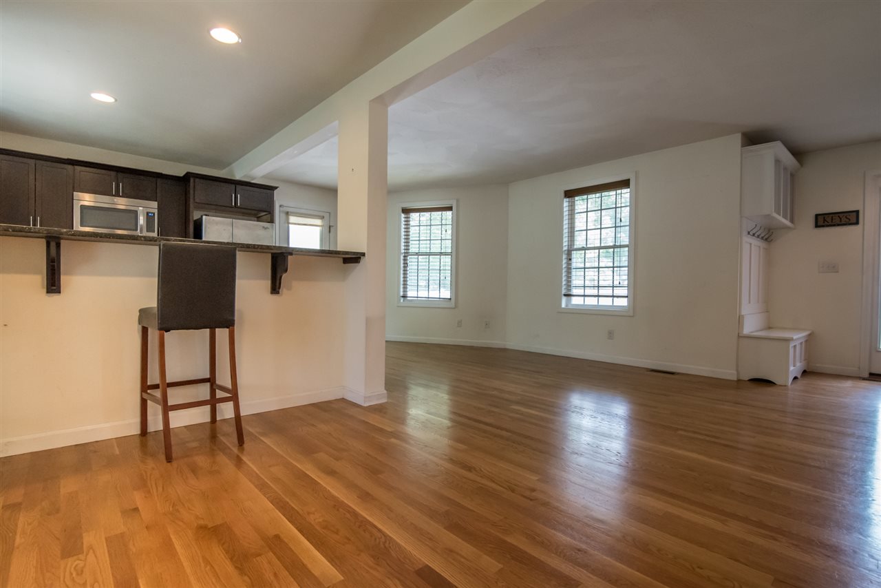 444 Mast Road Goffstown, NH 03045 - Photo 9 of 22 Gallery Image 9