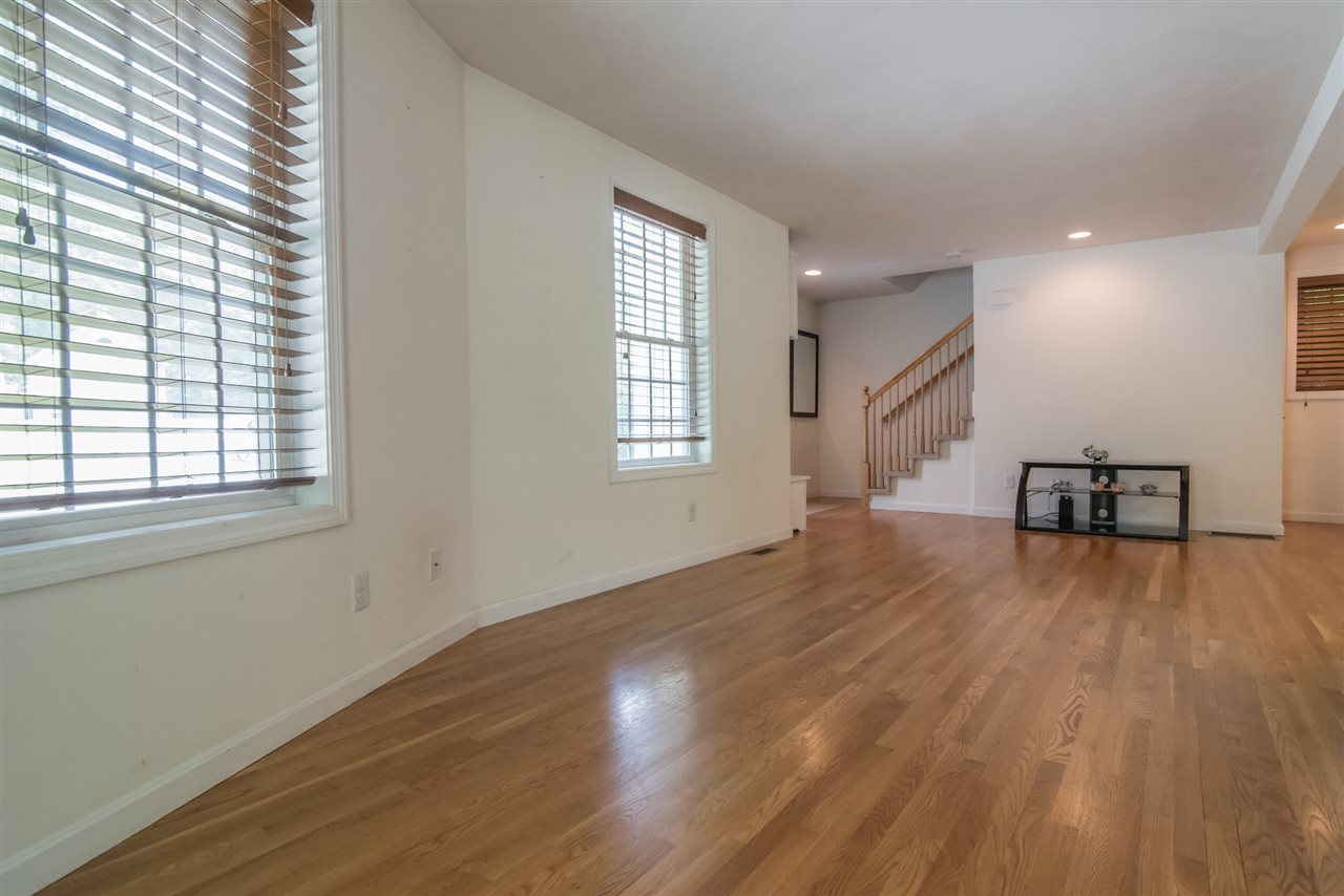 444 Mast Road Goffstown, NH 03045 - Photo 10 of 22 Gallery Image 10