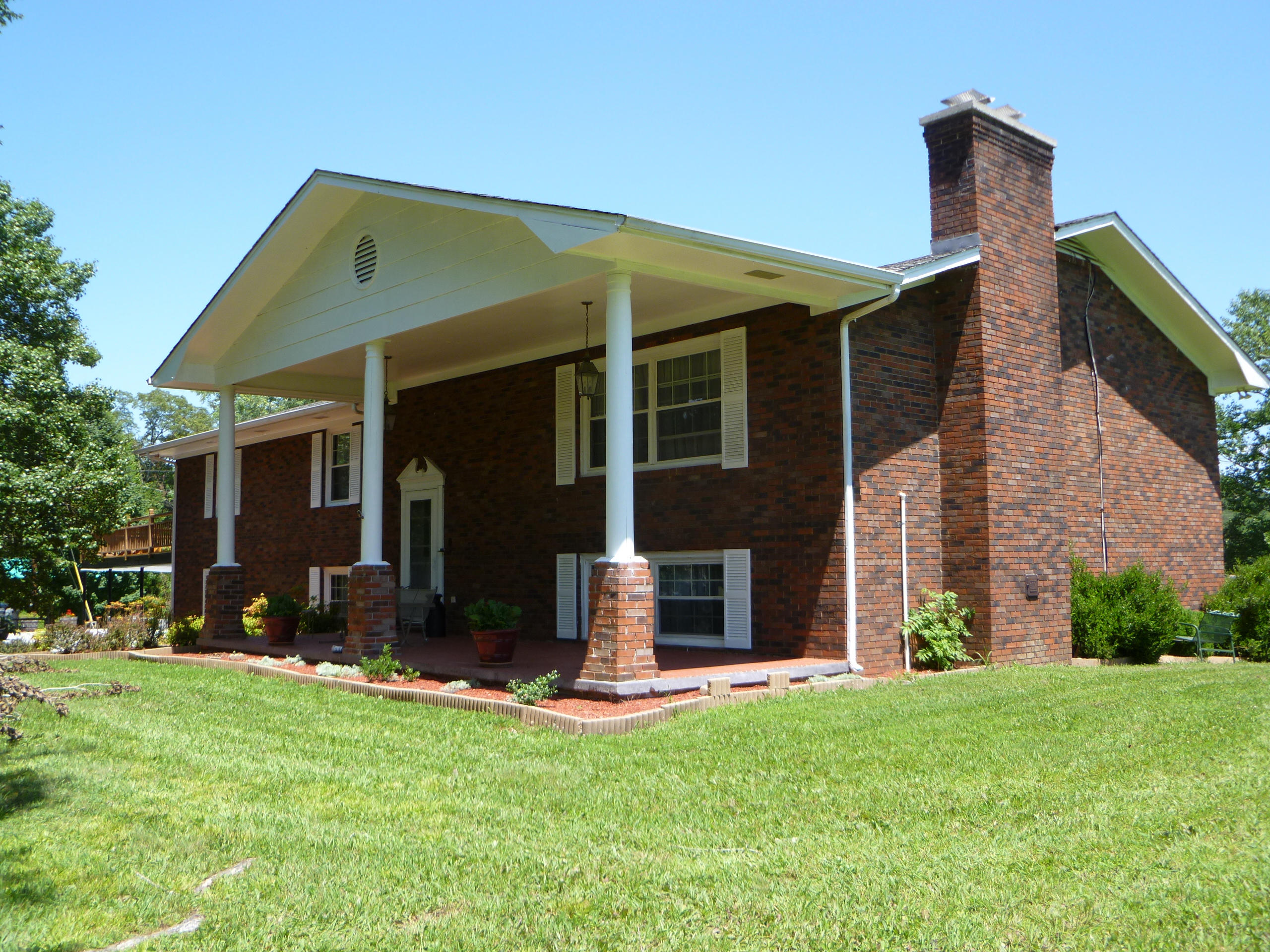 154 Walden Ridge Road Clinton, TN 37716 - Photo 1 of 38 P1050817