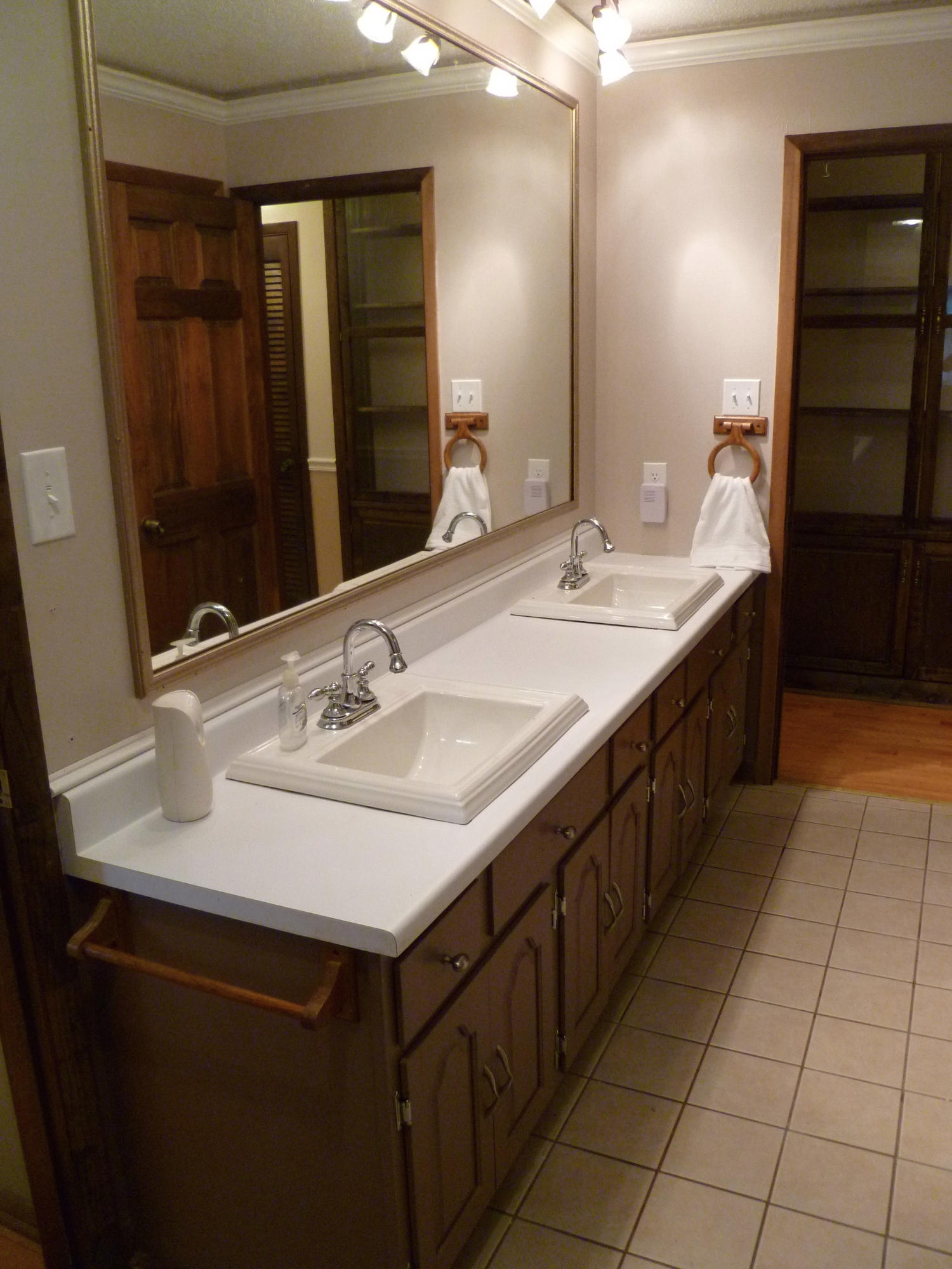 154 Walden Ridge Road Clinton, TN 37716 - Photo 14 of 38 P1050831