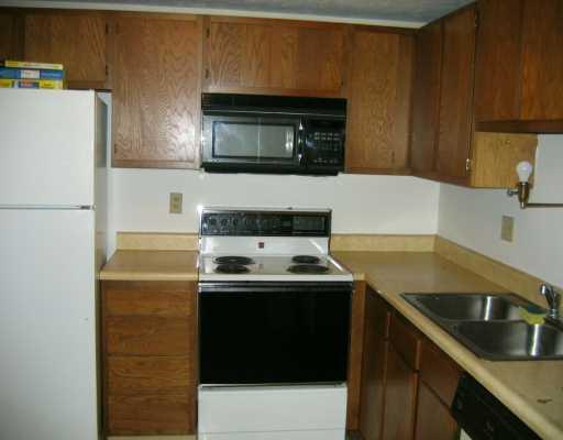 1201 Dutilh Road, Unit 2 Cranberry Township, PA 16066 - Photo 6 of 6 Kitchen.