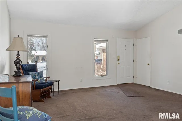 $175,000 | 216 North Durkin Drive, Springfield, IL 62702