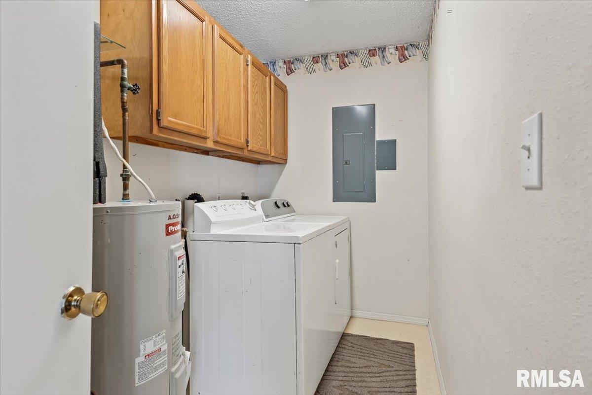 216 North Durkin Drive Springfield, IL 62702 - Photo 7 of 17