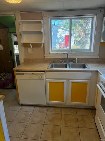 $99,900 | 120 East Swartzel Avenue, Vincennes, IN 47591