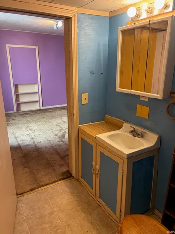 $99,900 | 120 East Swartzel Avenue, Vincennes, IN 47591