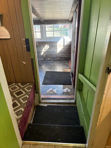 $99,900 | 120 East Swartzel Avenue, Vincennes, IN 47591