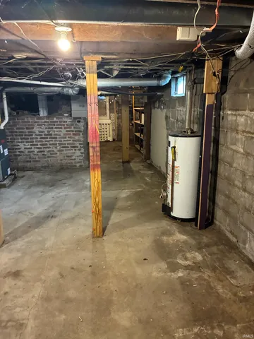 $99,900 | 120 East Swartzel Avenue, Vincennes, IN 47591