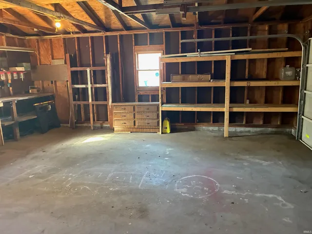 $99,900 | 120 East Swartzel Avenue, Vincennes, IN 47591