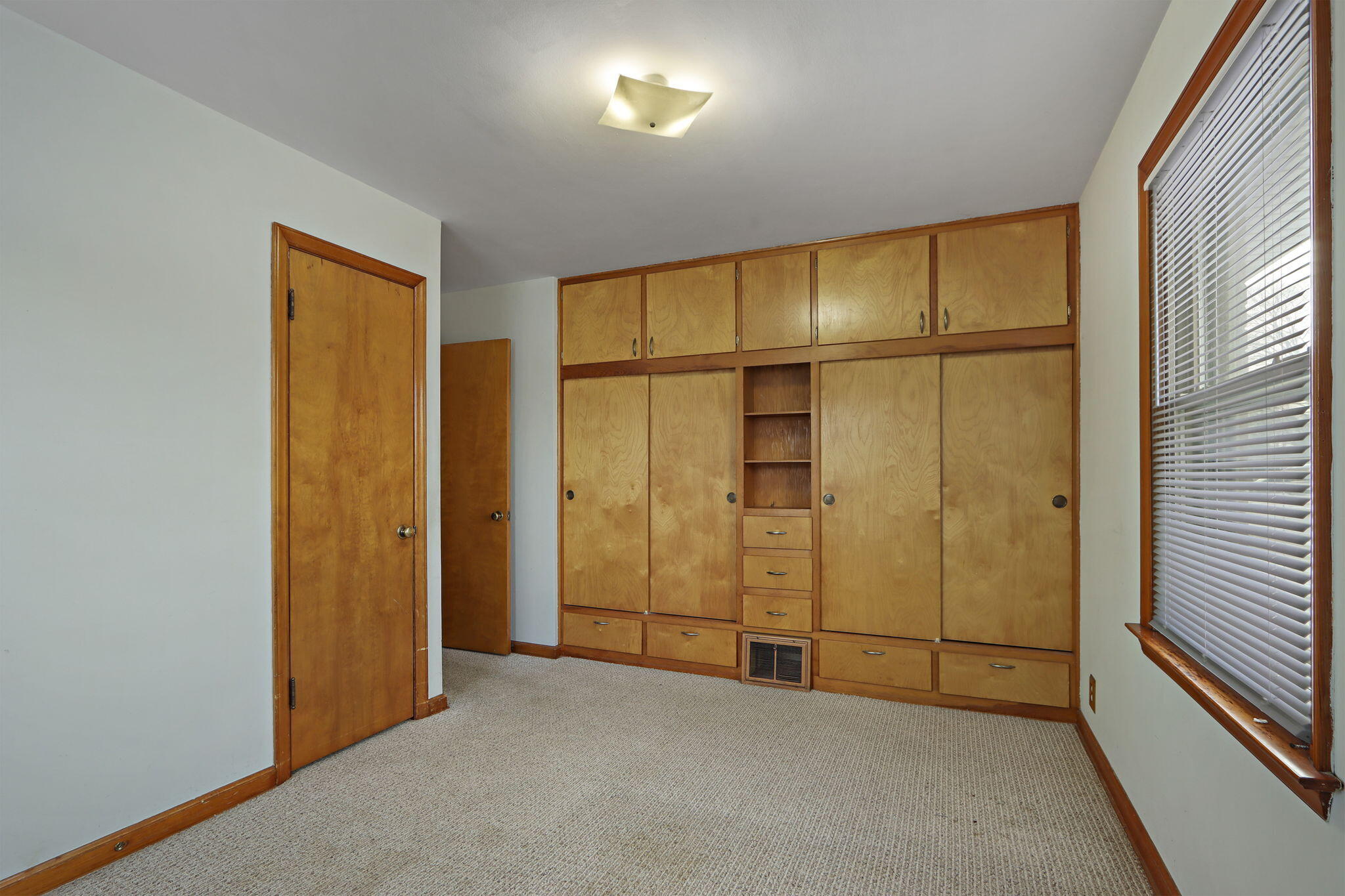 2018 33rd Street Kenosha, WI 53140 - Photo 14 of 24 13-web-or-mls-2018 33rd St, Kenosha, WI