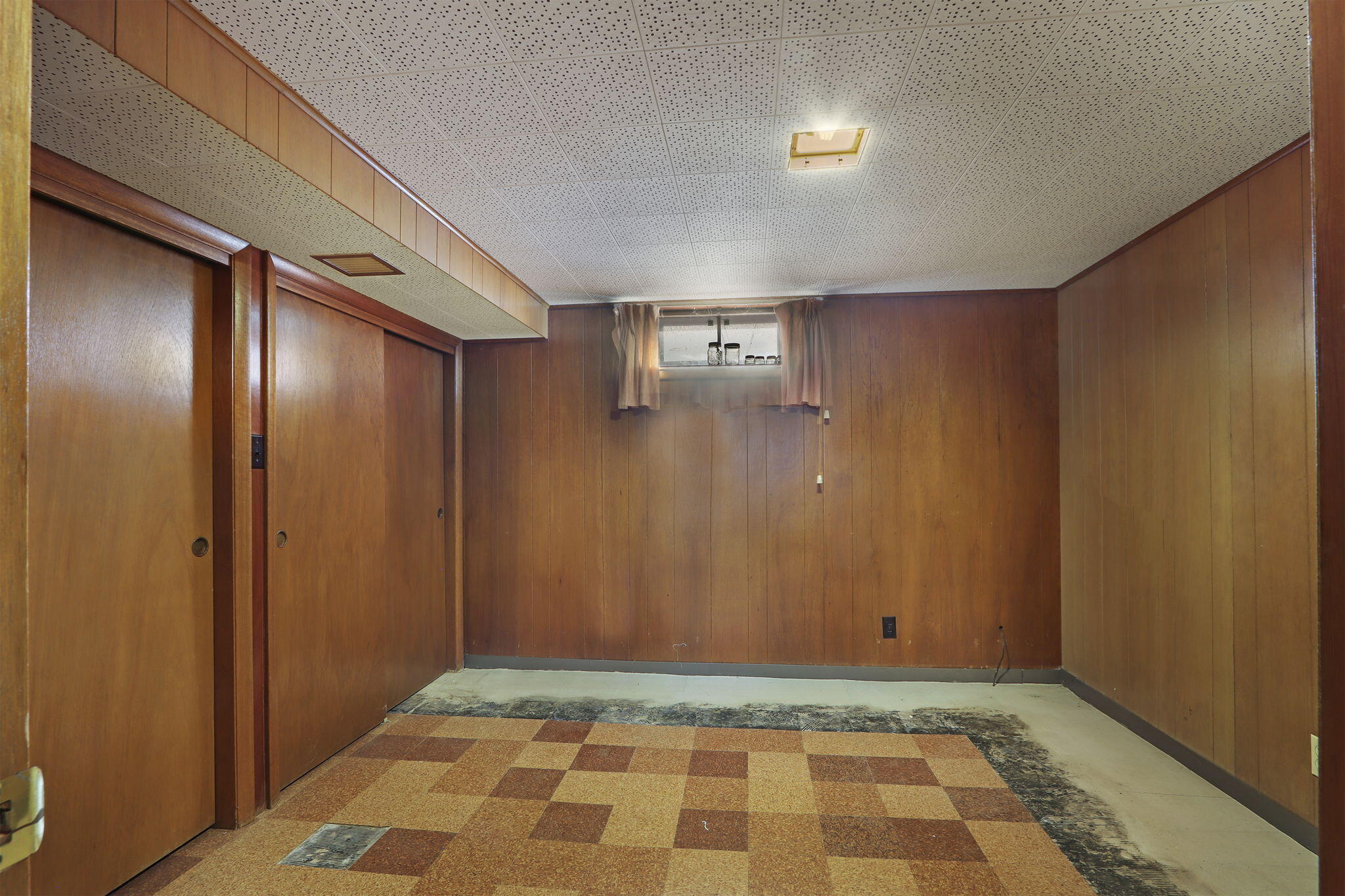 2018 33rd Street Kenosha, WI 53140 - Photo 19 of 24 18-web-or-mls-2018 33rd St, Kenosha, WI