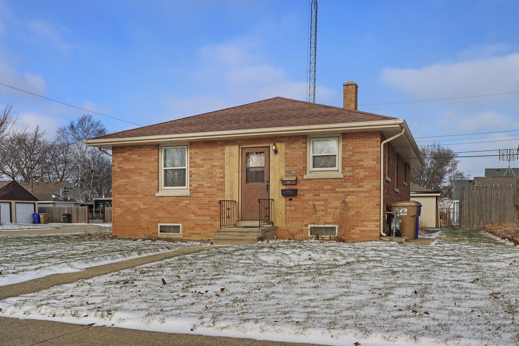 2018 33rd Street Kenosha, WI 53140 - Photo 2 of 24 2-web-or-mls-2018 33rd St, Kenosha, WI -