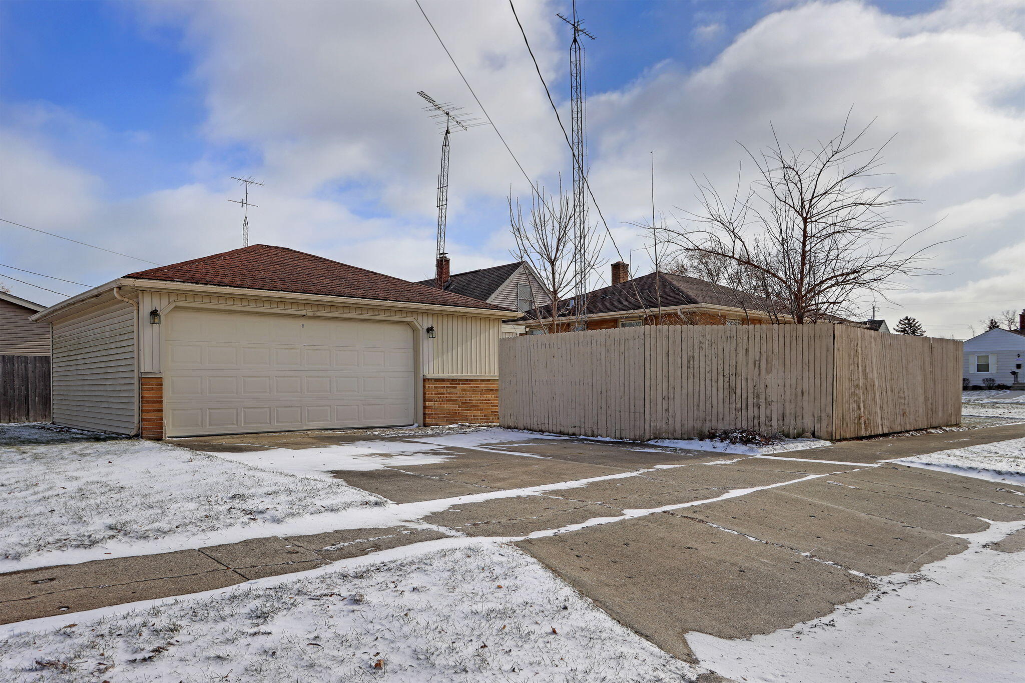 2018 33rd Street Kenosha, WI 53140 - Photo 22 of 24 21-web-or-mls-2018 33rd St, Kenosha, WI