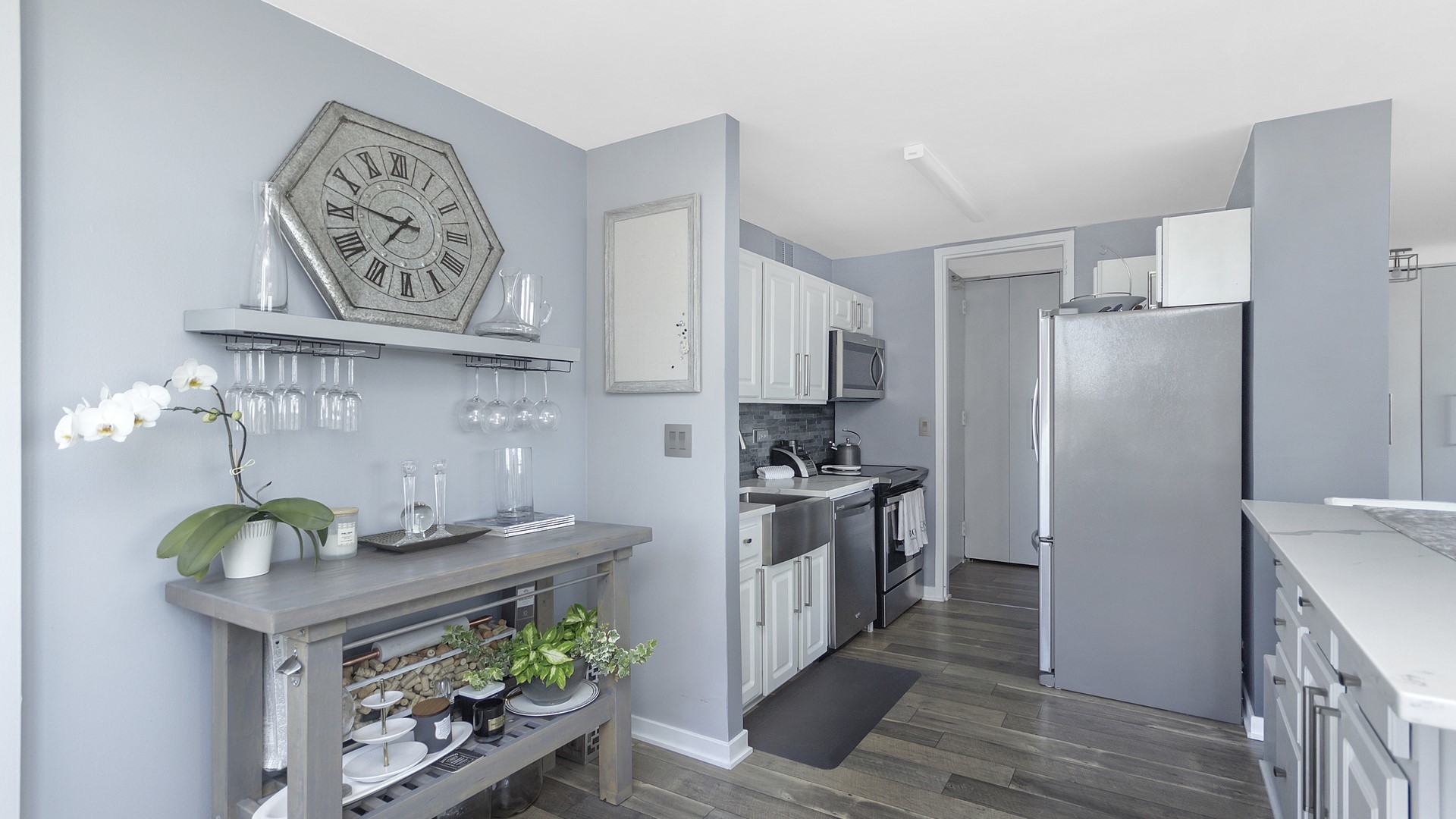 655 West Irving Park Road, Unit 1817 Chicago, IL 60613 - Photo 10 of 41