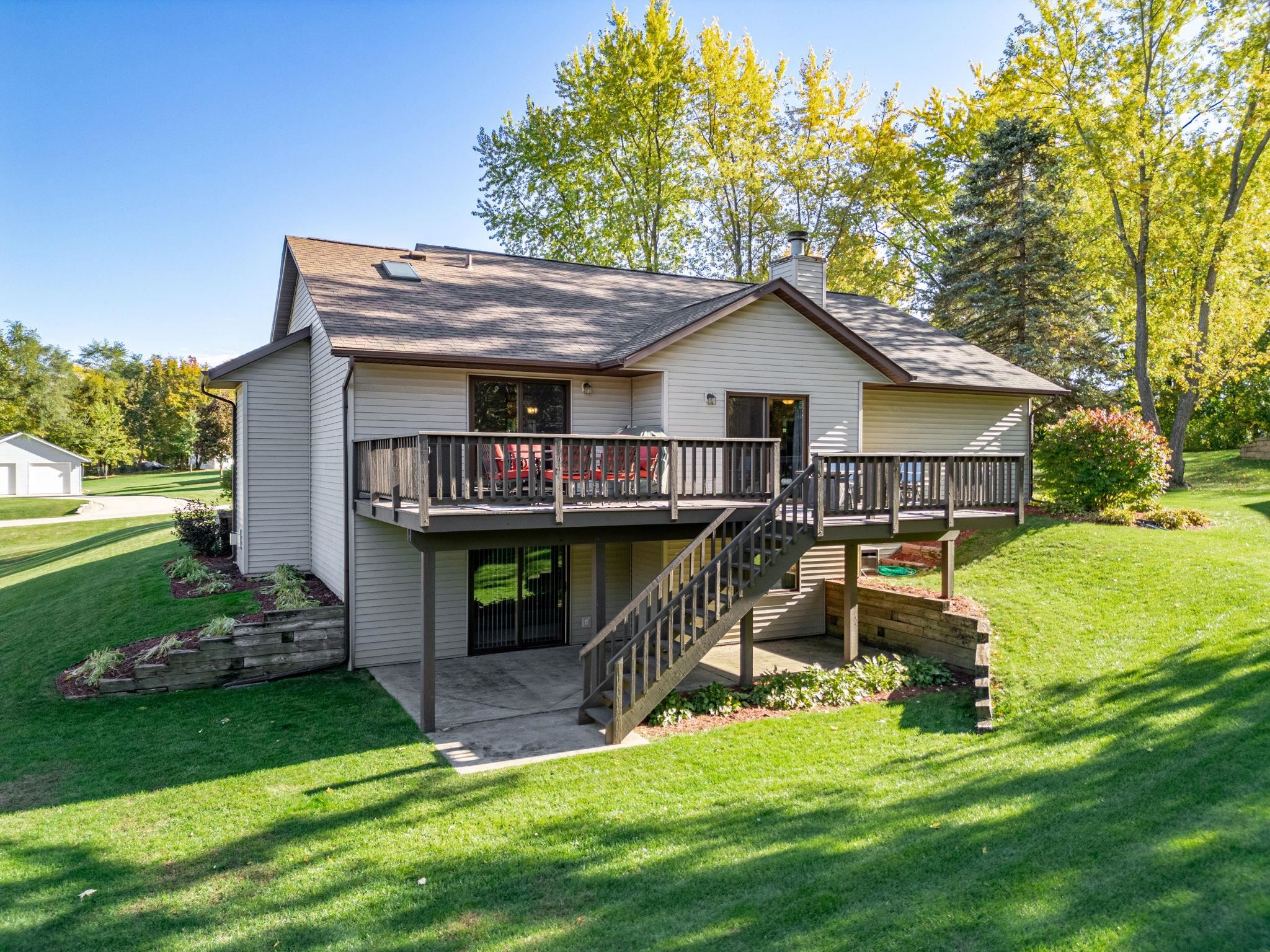 13546 Racoon Run Roscoe, IL 61073 - Photo 33 of 37 a house view with a garden space
