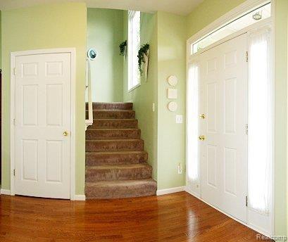 3988 Pleasant Valley Road Brighton, MI 48114 - Photo 3 of 15 Foyer_Still