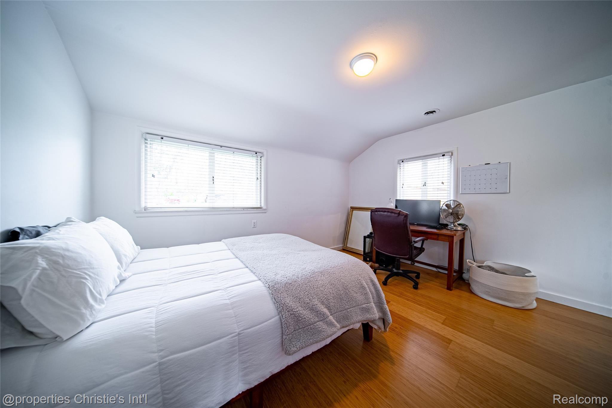 4209 Sheffield Road Royal Oak, MI 48073 - Photo 18 of 26 4209 Sheffield-14.jpg