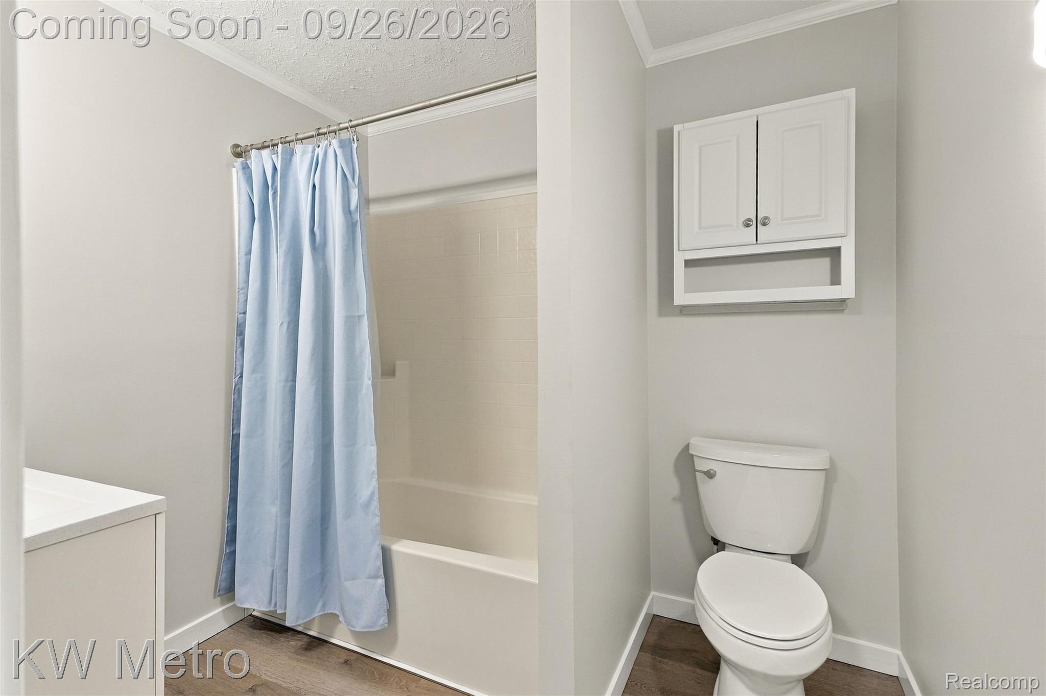 6745 Robb Road Fowlerville, MI 48836 - Photo 32 of 43 Updated Full Bath