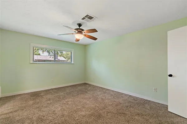$2,500 | 4518 North Heron Drive, Seabrook, TX 77586