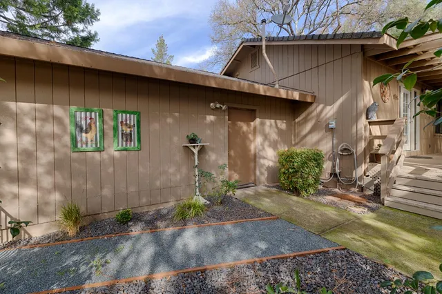 $569,900 | 23753 Maple Court, Auburn, CA 95602