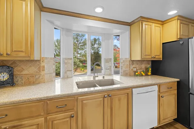 $569,900 | 23753 Maple Court, Auburn, CA 95602