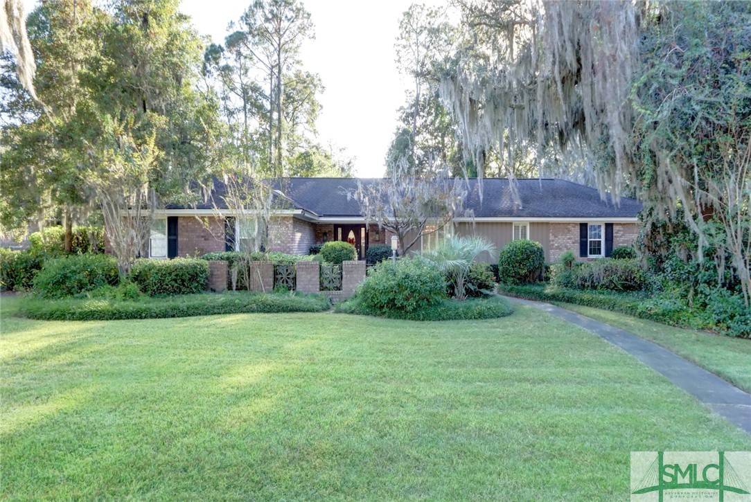 39 Clarendon Road Savannah, GA 31410 - Photo 1 of 35 Gallery Image 1