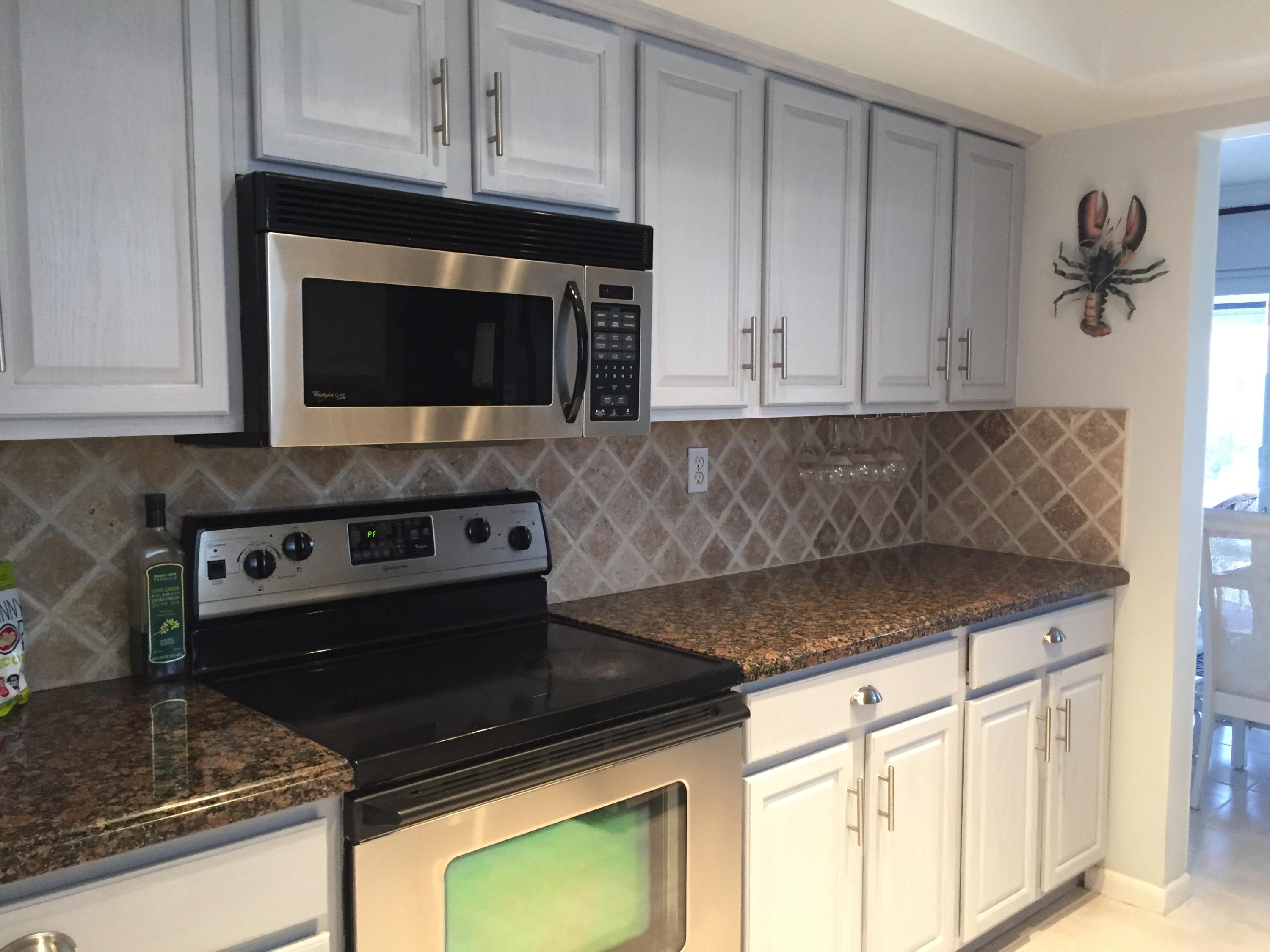807 Southwest 2nd Street Boca Raton, FL 33486 - Photo 9 of 42 kitchen
