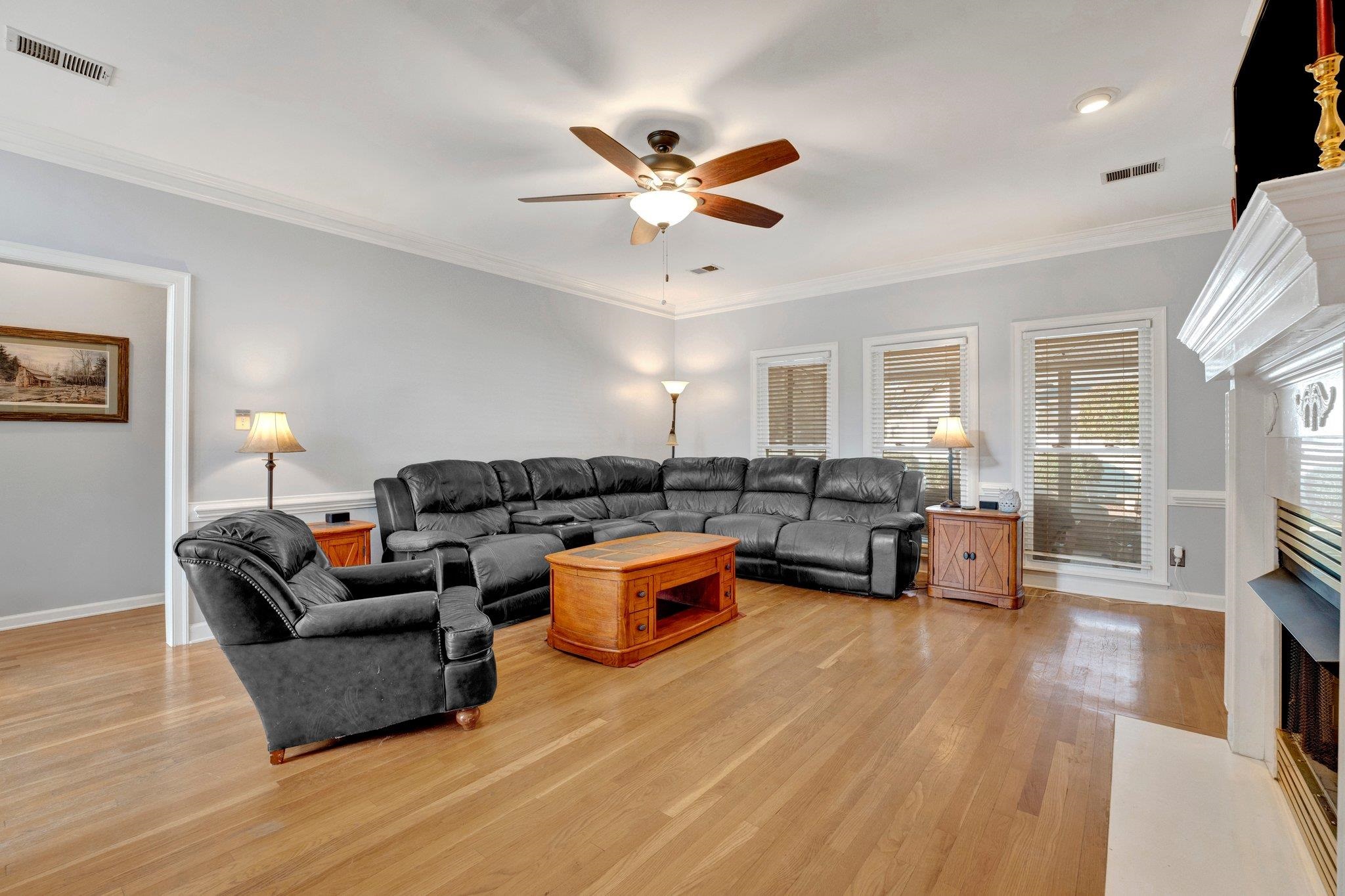 571 Roehampton Cove Collierville, TN 38017 - Photo 6 of 40 Gallery Image 6